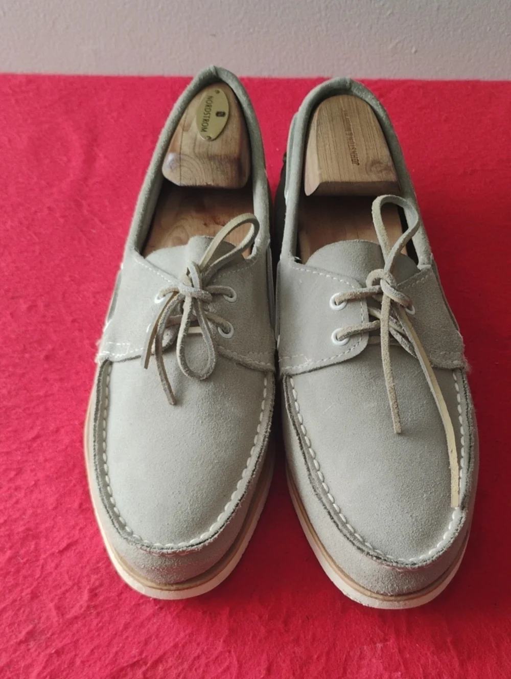 Men's Suede Lace-Up Boat Shoes in Light Gray
